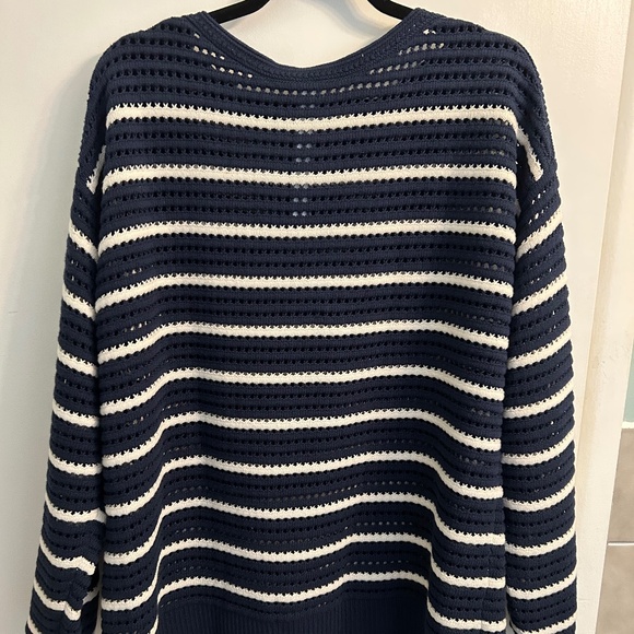 Lululemon Cotton Crochet Mesh Pullover Size Large - Picture 2 of 4